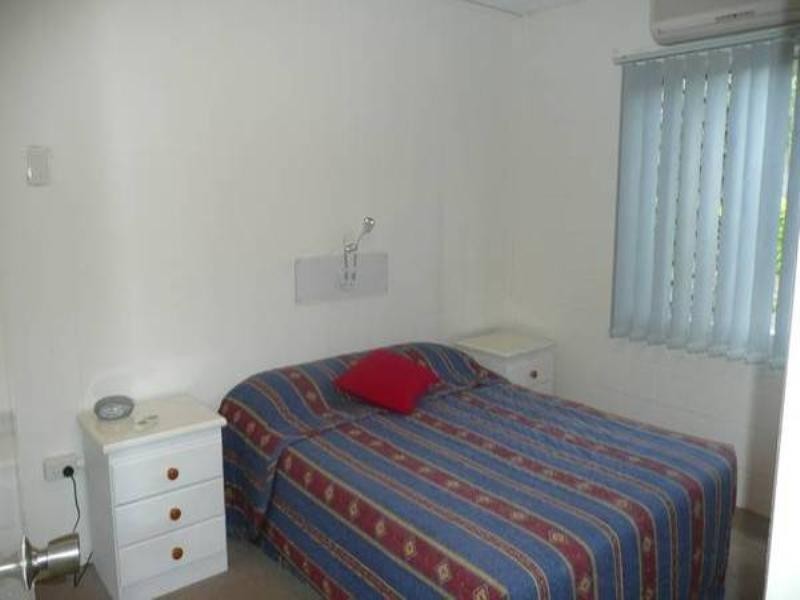 8/140 Central Avenue, Indooroopilly QLD 4068