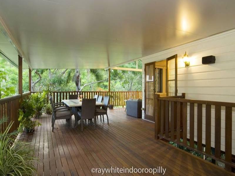 6 Rankin Street, Indooroopilly QLD 4068