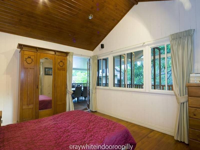 6 Rankin Street, Indooroopilly QLD 4068