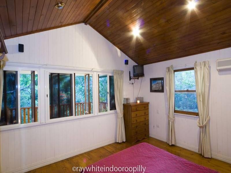 6 Rankin Street, Indooroopilly QLD 4068