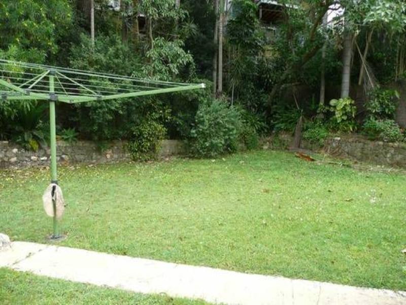 45 The Esplanade, St Lucia QLD 4067