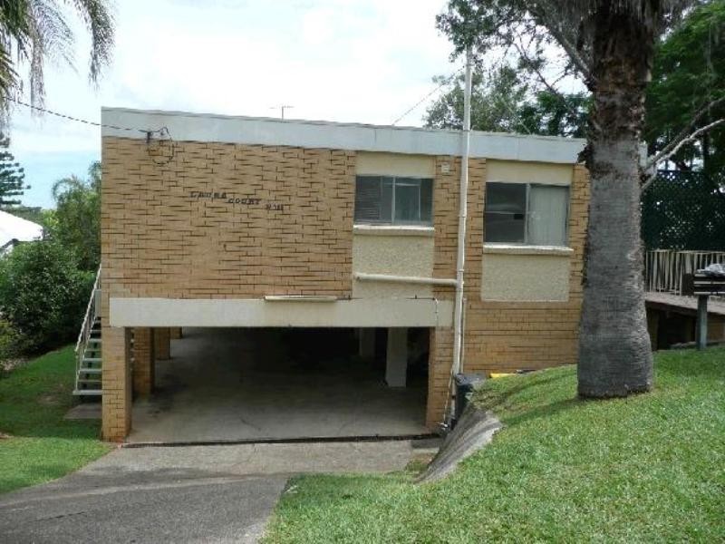 2/11 Greenlaw Street, Indooroopilly QLD 4068