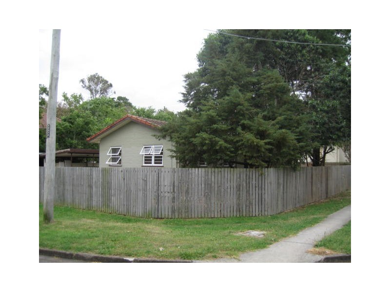 72 Sisley Street, St Lucia QLD 4067