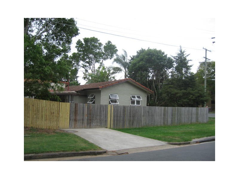 72 Sisley Street, St Lucia QLD 4067