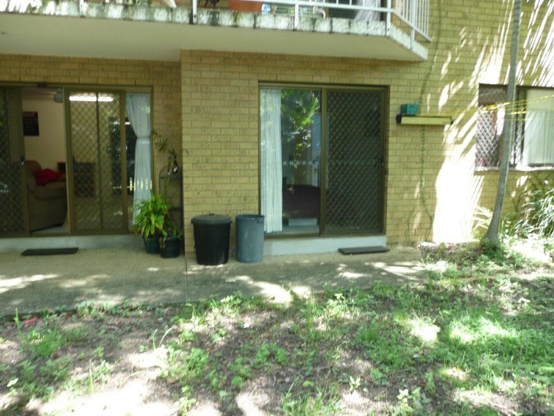 2/150 Clarence Road, Indooroopilly QLD 4068