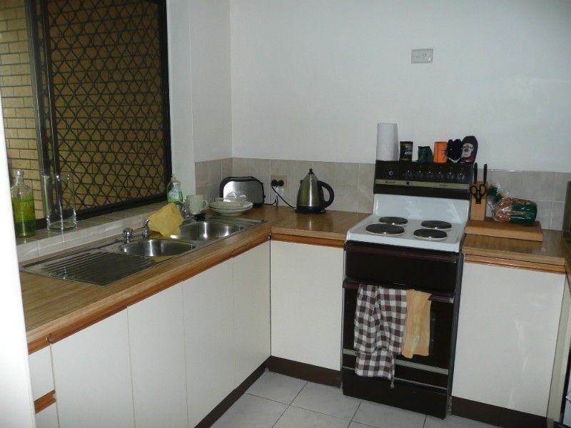 2/150 Clarence Road, Indooroopilly QLD 4068