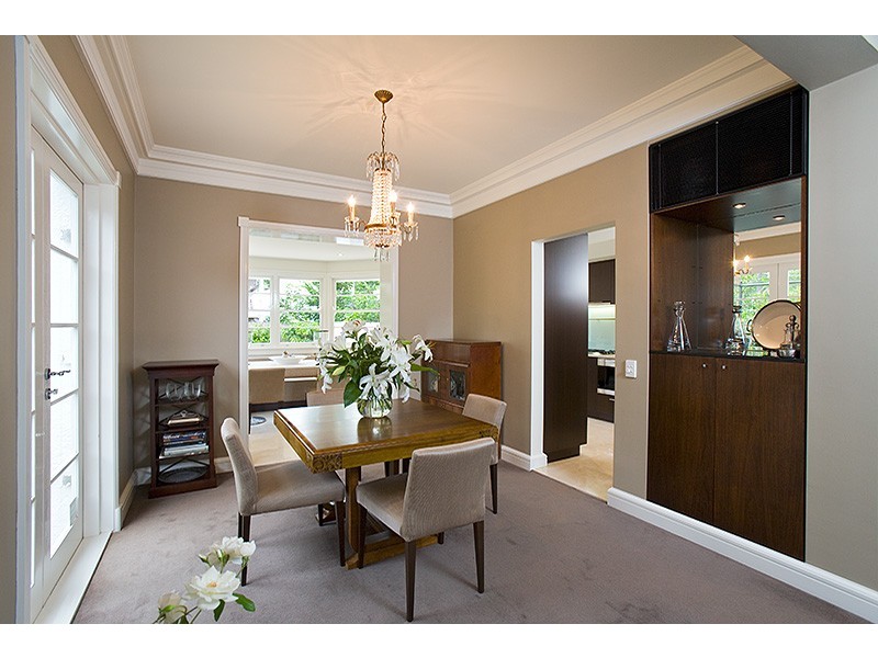 59 Neulans Road, Indooroopilly QLD 4068