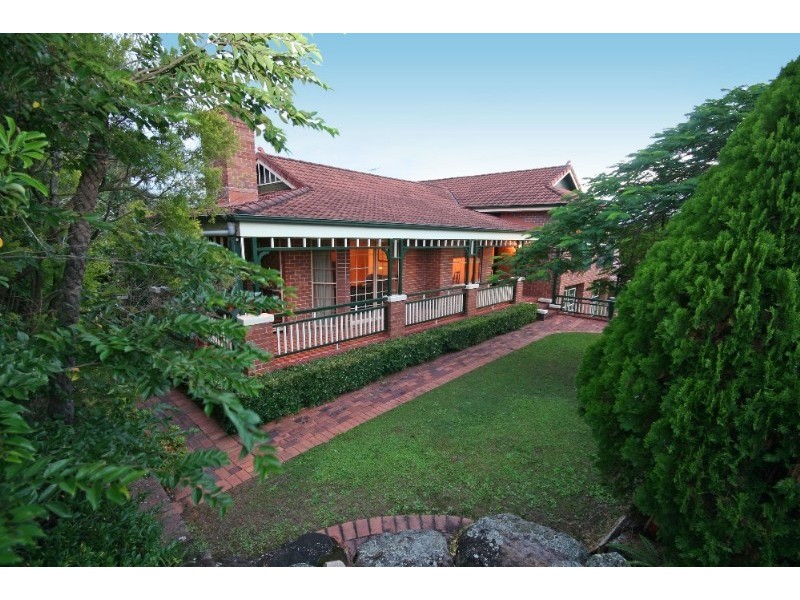 9 Meiers Road, Indooroopilly QLD 4068