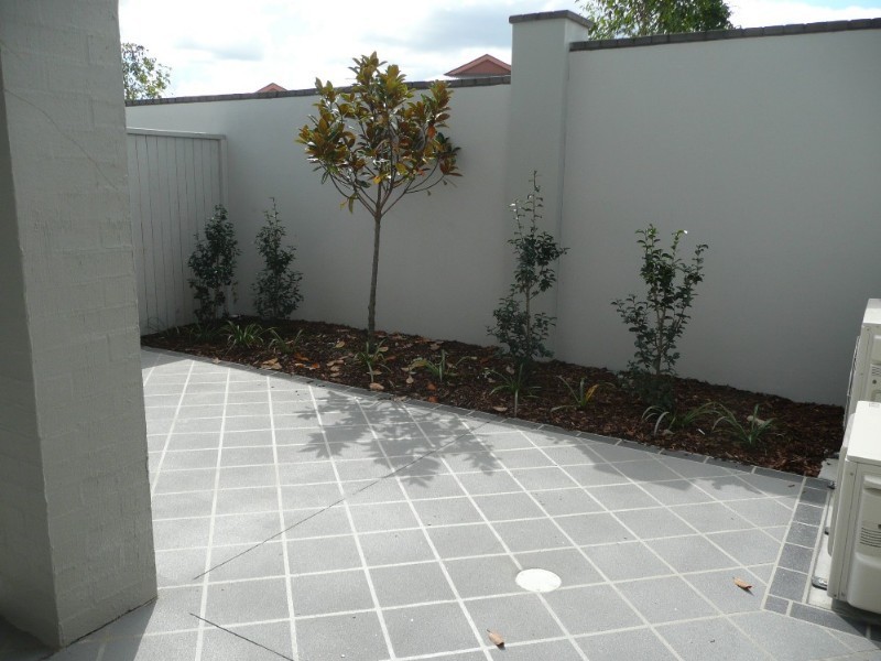 2/35 Central Avenue, Mount Ommaney QLD 4074