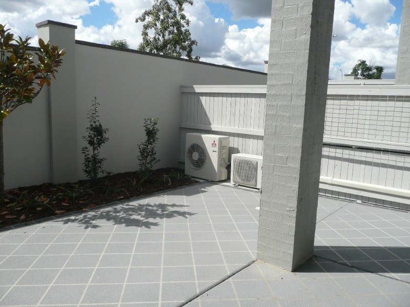 2/35 Central Avenue, Mount Ommaney QLD 4074