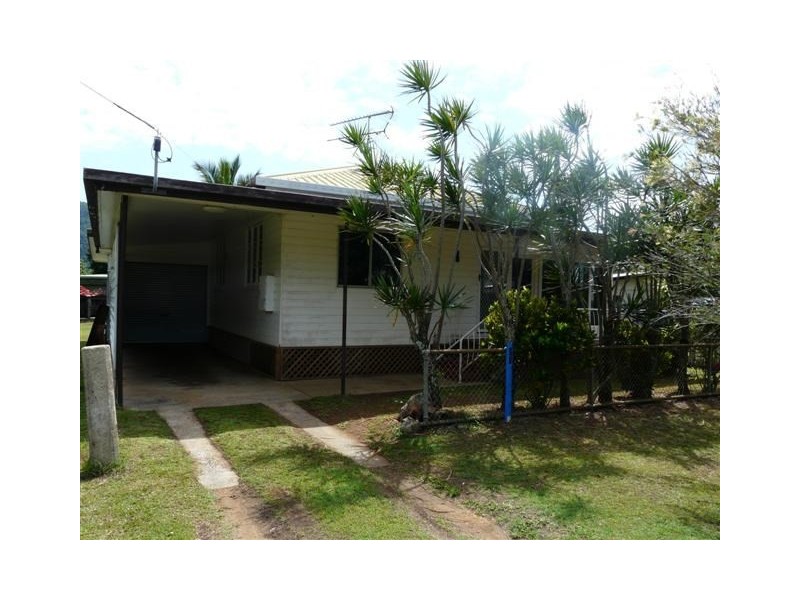 4 George, Flying Fish Point QLD 4860