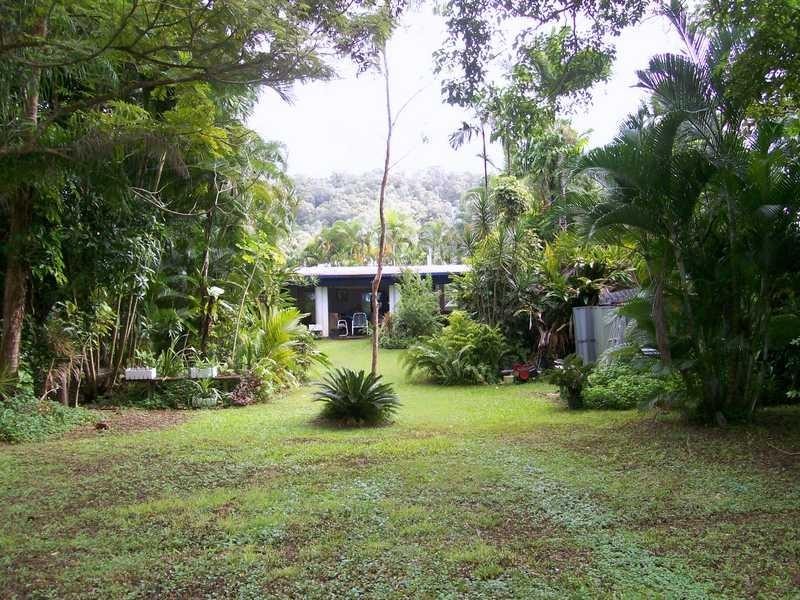 74 Evans Road, Bramston Beach, Innisfail QLD 4860