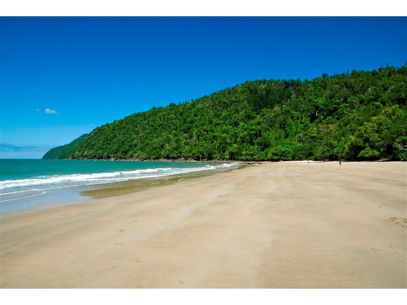 12 Daniel Close, Etty Bay QLD 4858