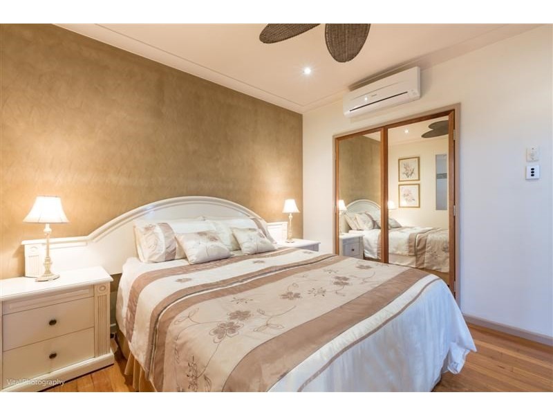 12 Daniel Close, Etty Bay QLD 4858