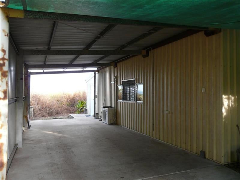 28  (69a) Etty Bay Road, Etty Bay QLD 4858