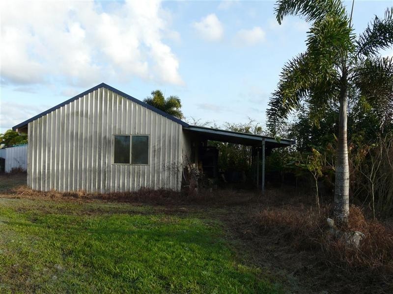 28  (69a) Etty Bay Road, Etty Bay QLD 4858