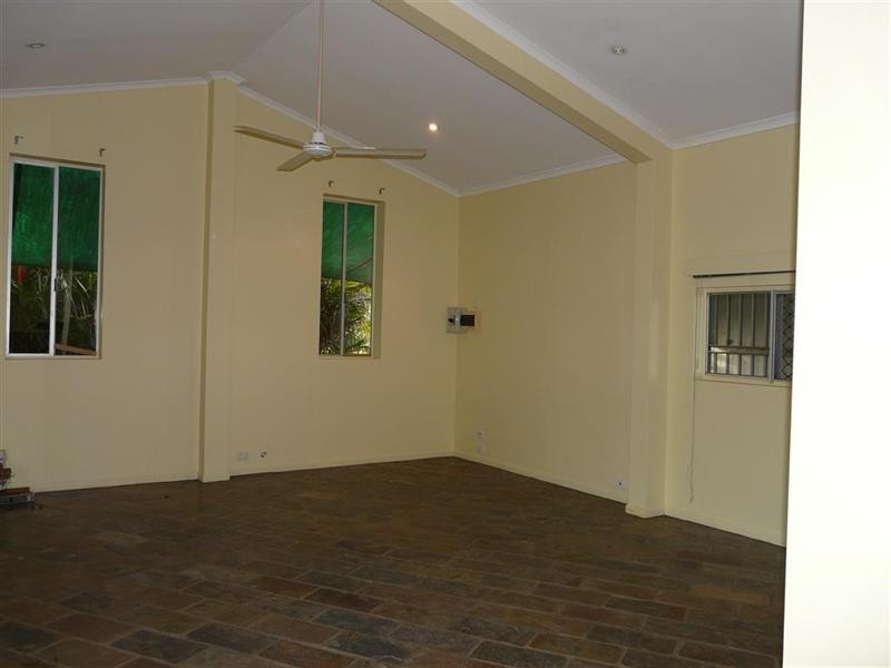 28  (69a) Etty Bay Road, Etty Bay QLD 4858