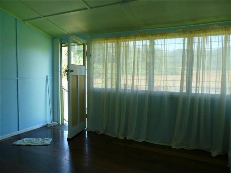 7 Gibson, Mena Creek QLD 4871