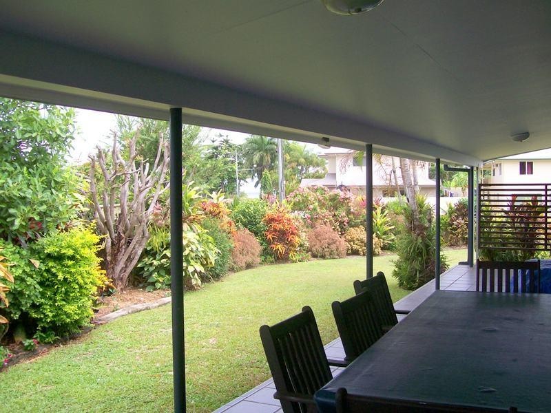 13 Bay Road, Coconuts, Innisfail QLD 4860