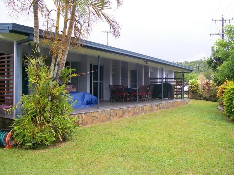 13 Bay Road, Coconuts, Innisfail QLD 4860