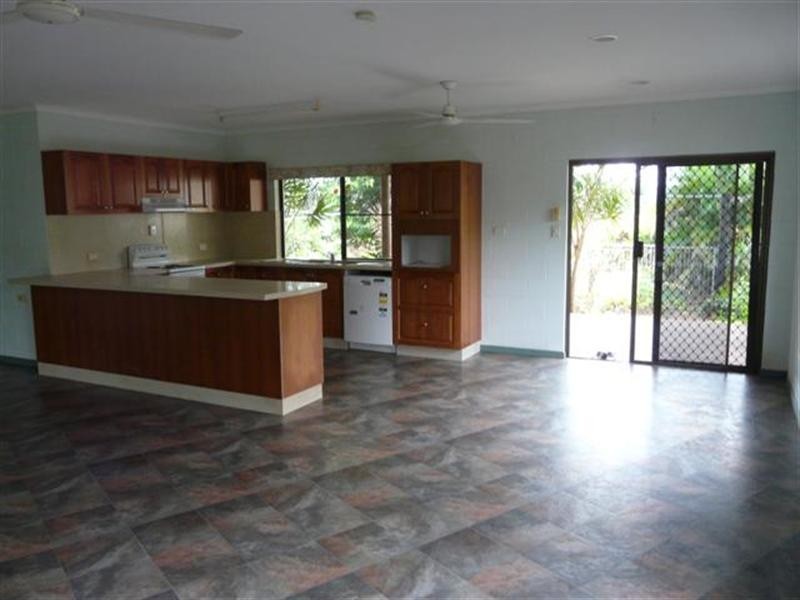 YP 424 Palmerston Highway, Belvedere QLD 4860