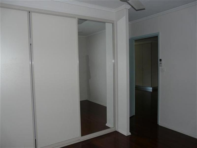 2/1 Ibis, Innisfail QLD 4860