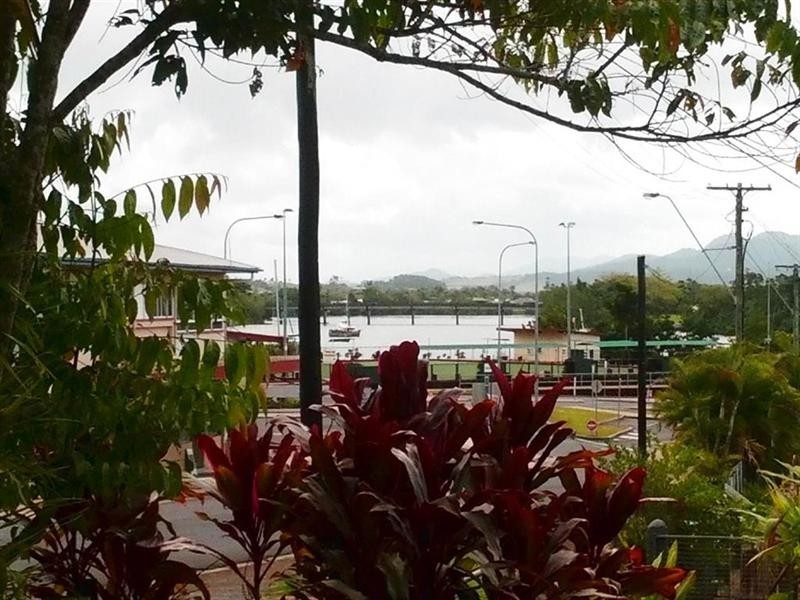 21 Mourilyan Road, East Innisfail QLD 4860