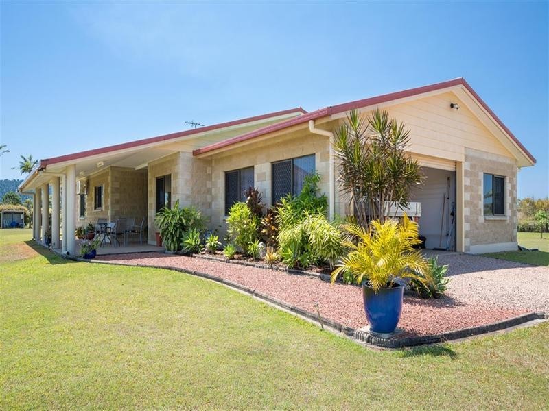 174 Etty Bay Road, Etty Bay QLD 4858