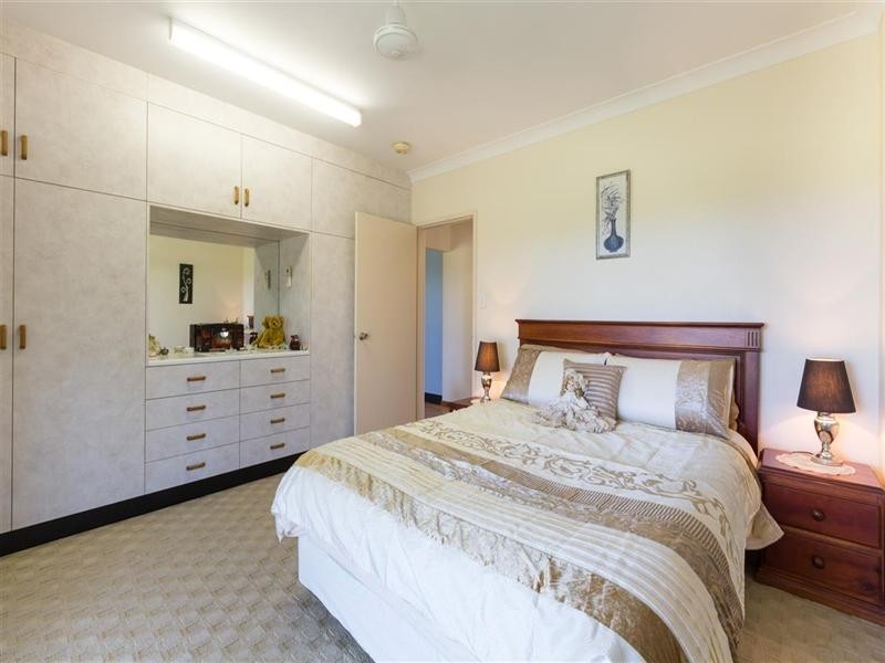 174 Etty Bay Road, Etty Bay QLD 4858