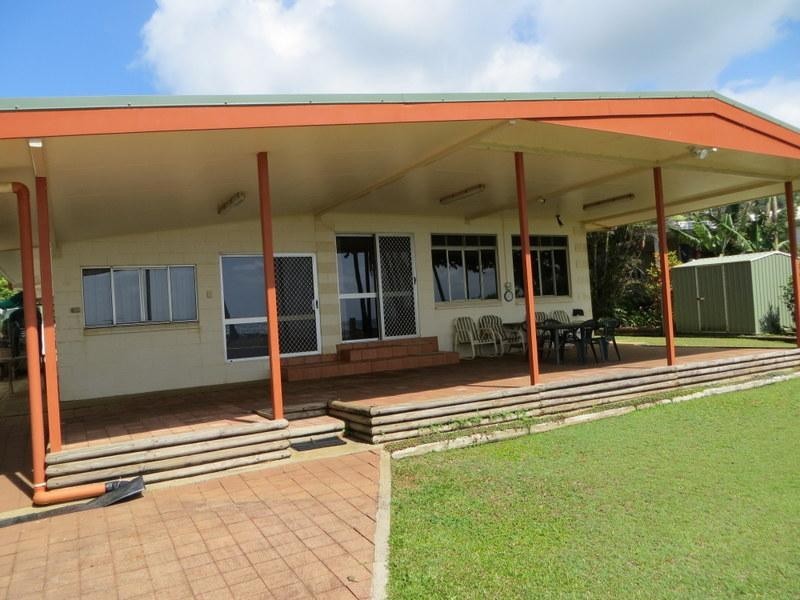 22 Feldt Street, Flying Fish Point QLD 4860