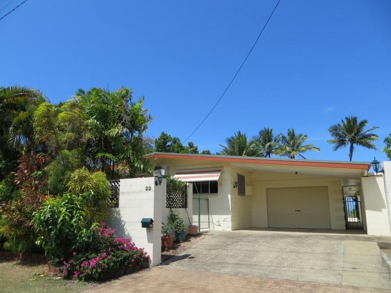 22 Feldt Street, Flying Fish Point QLD 4860