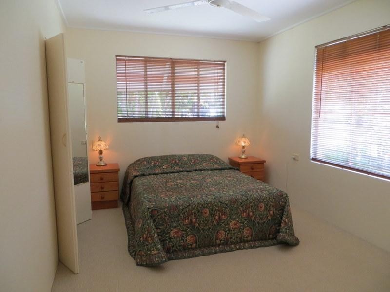 22 Feldt Street, Flying Fish Point QLD 4860