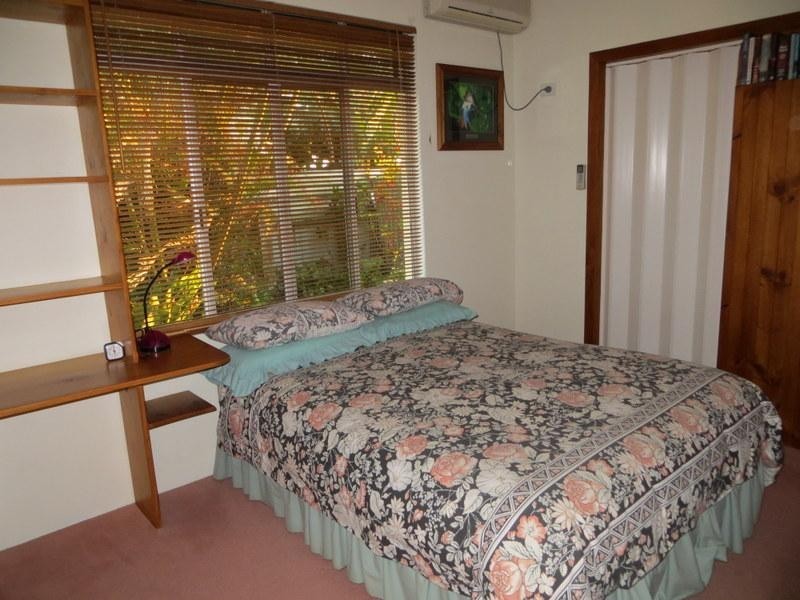 22 Feldt Street, Flying Fish Point QLD 4860