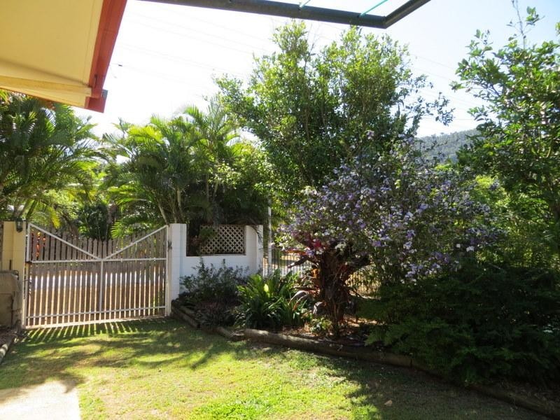 22 Feldt Street, Flying Fish Point QLD 4860