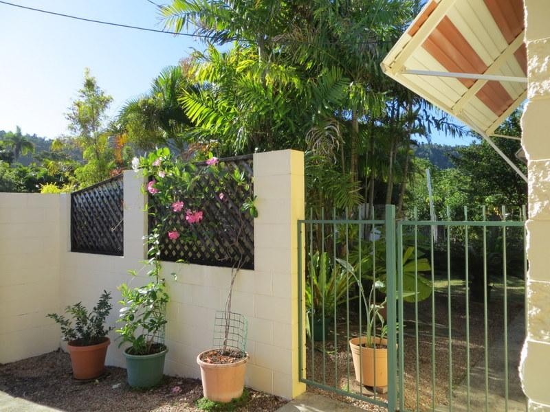 22 Feldt Street, Flying Fish Point QLD 4860