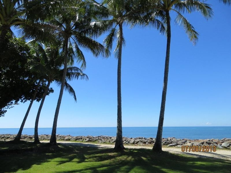 22 Feldt Street, Flying Fish Point QLD 4860