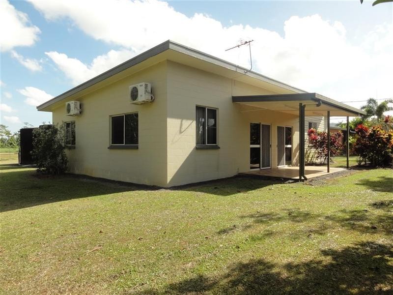 25 Gibson Road, Bombeeta QLD 4871