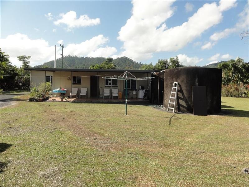 25 Gibson Road, Bombeeta QLD 4871