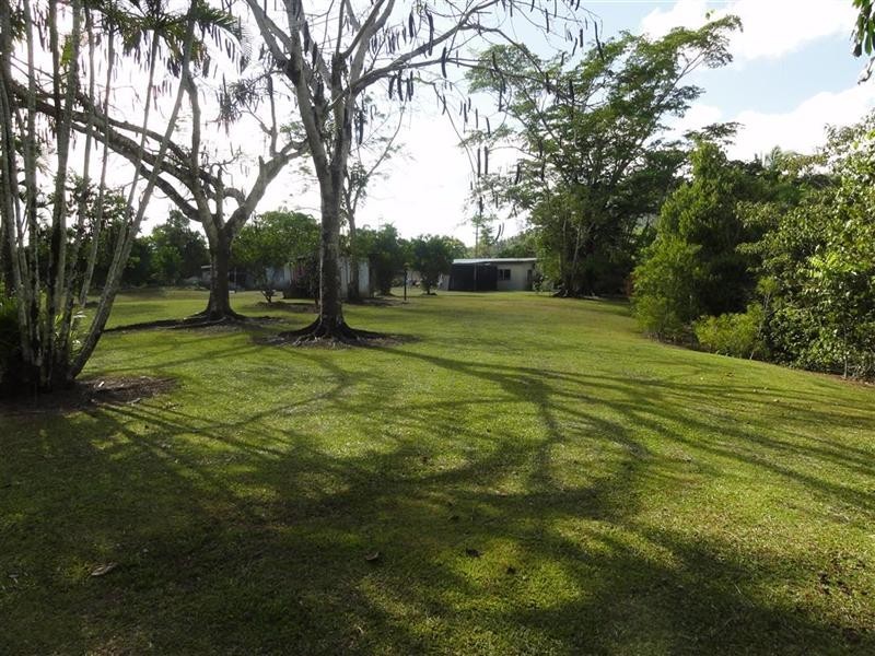 25 Gibson Road, Bombeeta QLD 4871