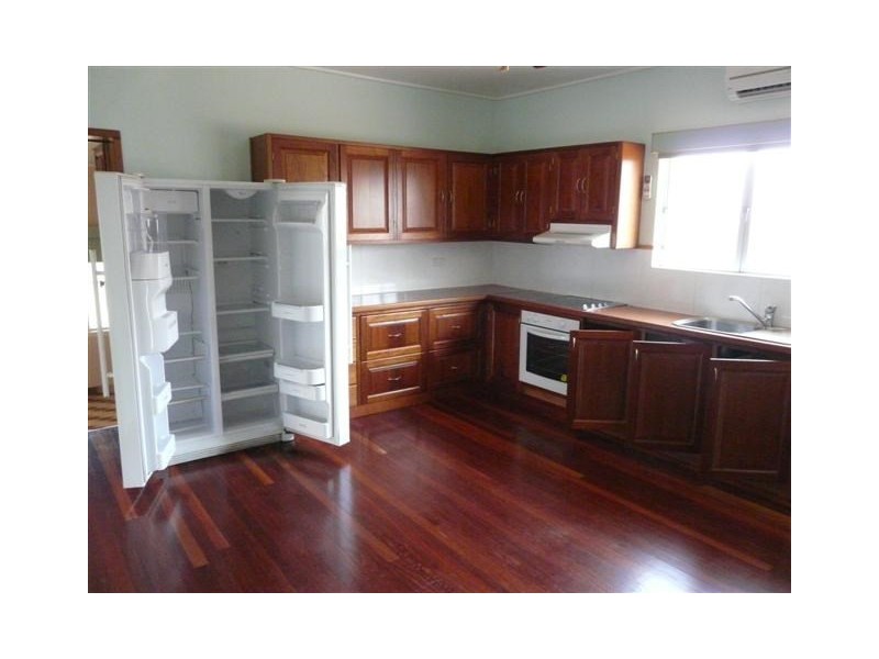 4 Shay, Wangan QLD 4871