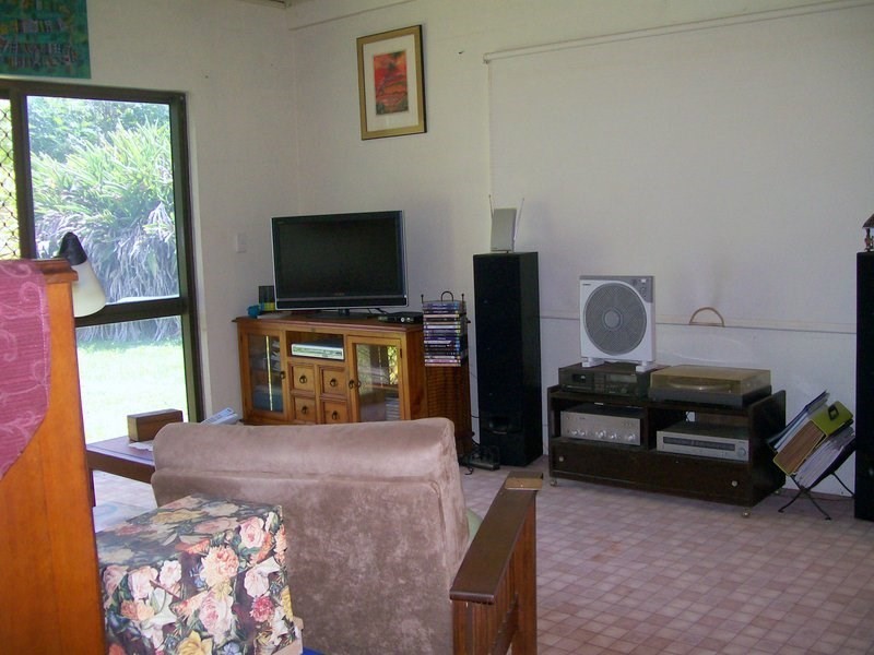 34 Dinner Creek Road, Garradunga QLD 4860