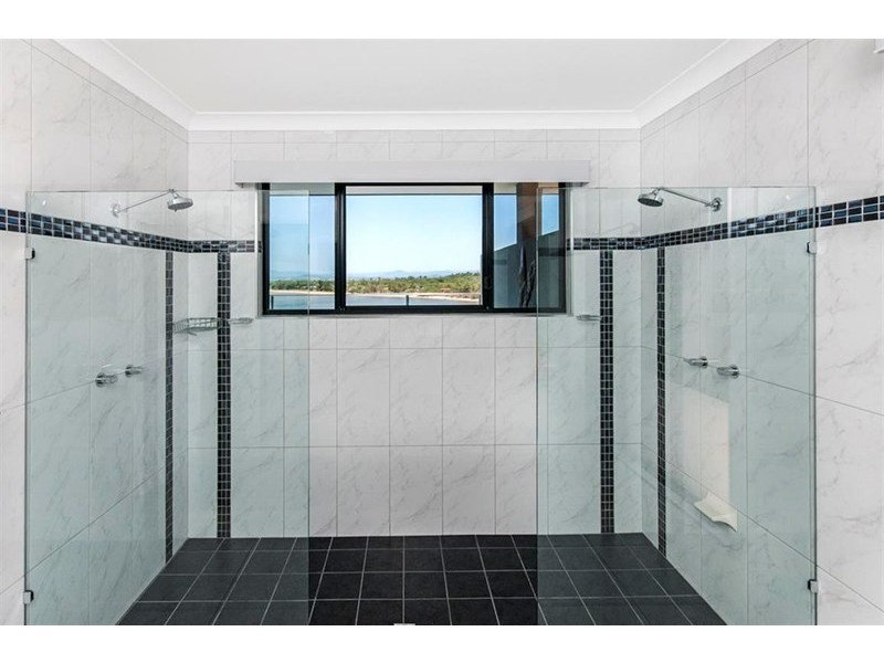 11 Maria Street, Flying Fish Point QLD 4860