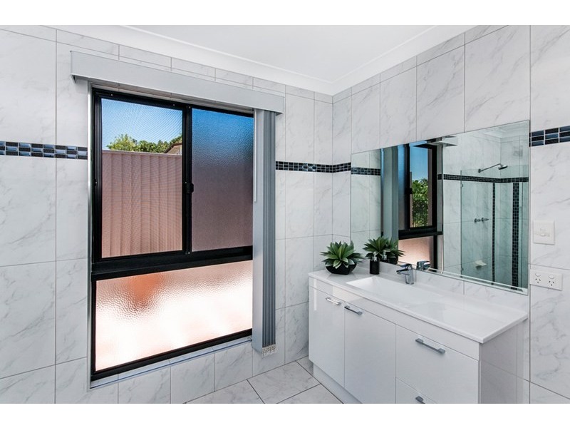 11 Maria Street, Flying Fish Point QLD 4860