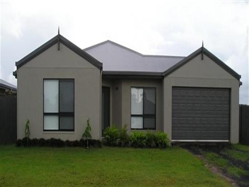 4 Spina, Innisfail QLD 4860