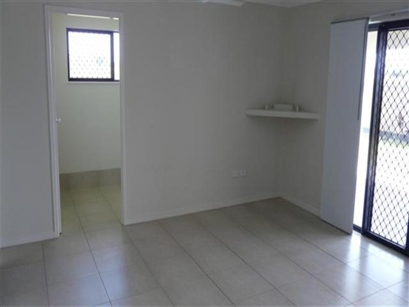 4 Spina, Innisfail QLD 4860