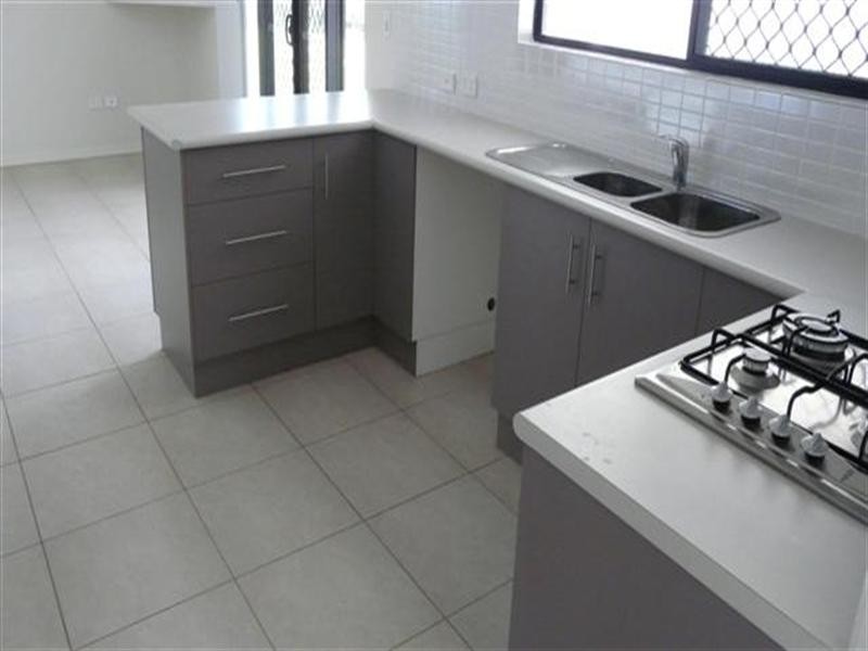 4 Spina, Innisfail QLD 4860