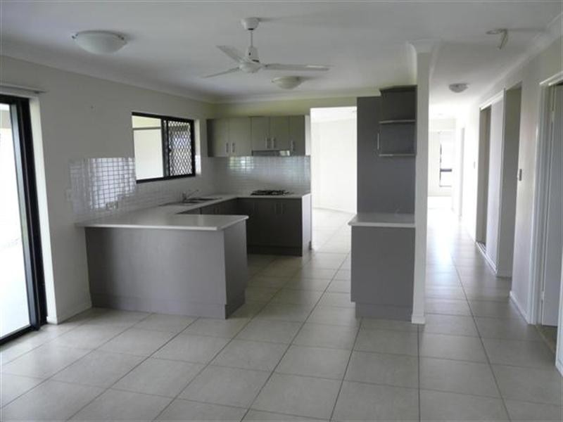 4 Spina, Innisfail QLD 4860