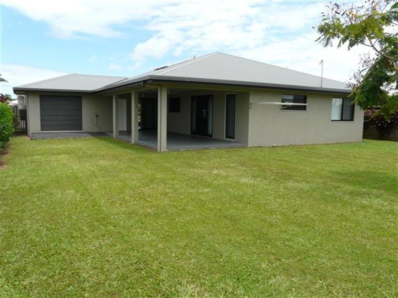 4 Spina, Innisfail QLD 4860