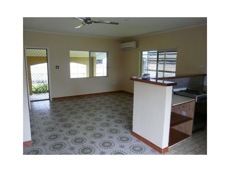 10 Wattle Avenue, Coconuts QLD 4860