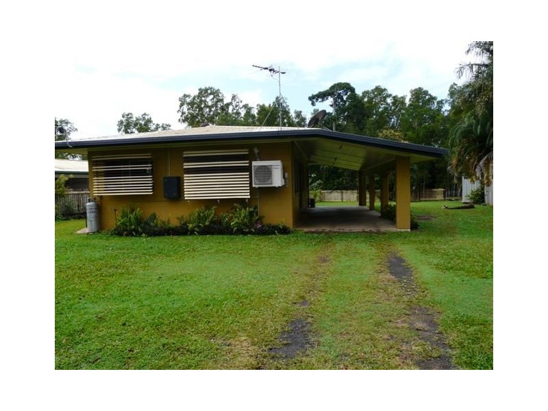 10 Wattle Avenue, Coconuts QLD 4860